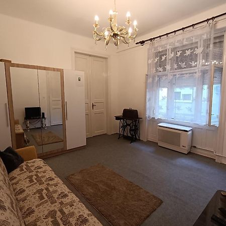 Rom Apartman Budapest Kültér fotó